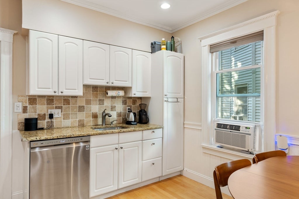 103 Willow Avenue #1, Somerville, MA Photo #7