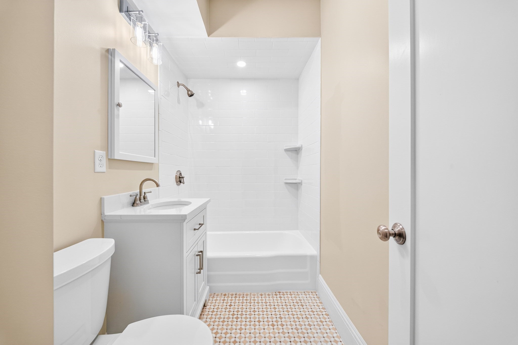 34 Winchester St #1, Brookline, MA, 34 Winchester St #1, Brookline, MA Photo #5