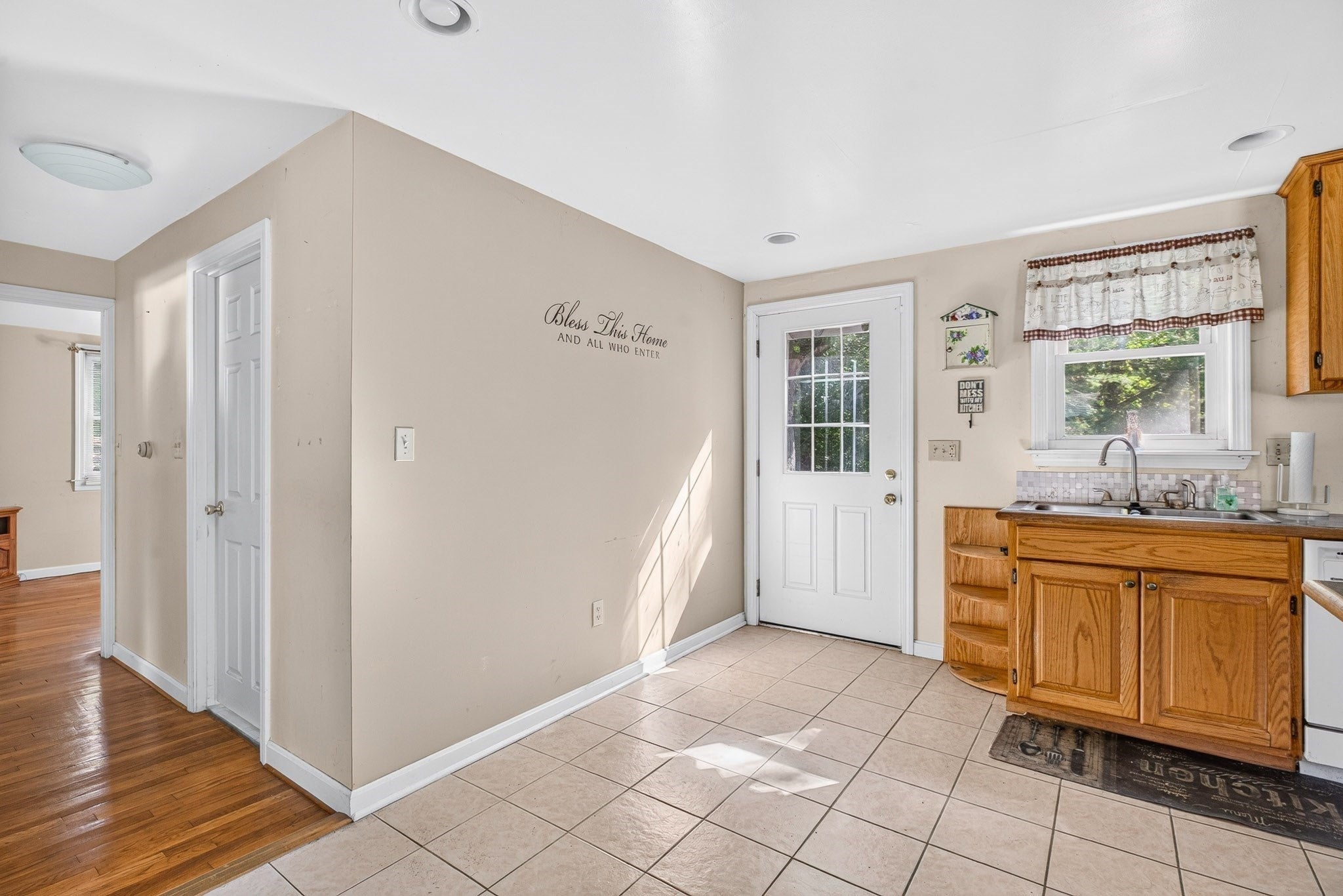 12 Hillsdale Road, Holbrook, MA Photo #9