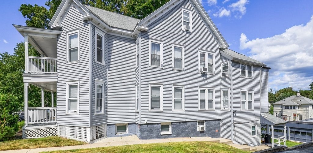 12 Richmond Ave, Worcester, MA Photo #2