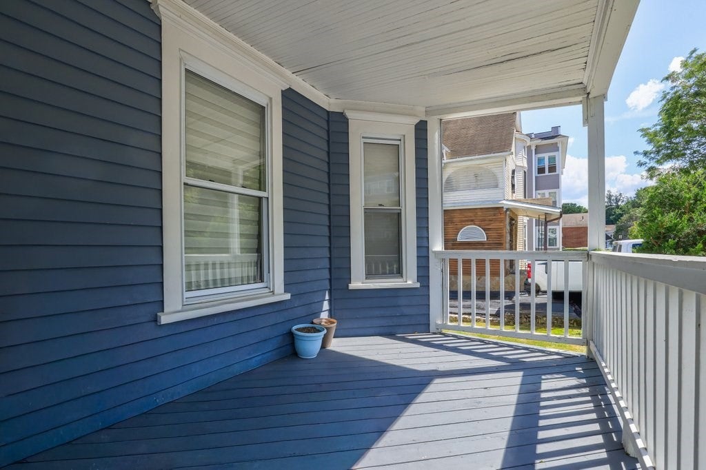 12 Richmond Ave, Worcester, MA Photo #7