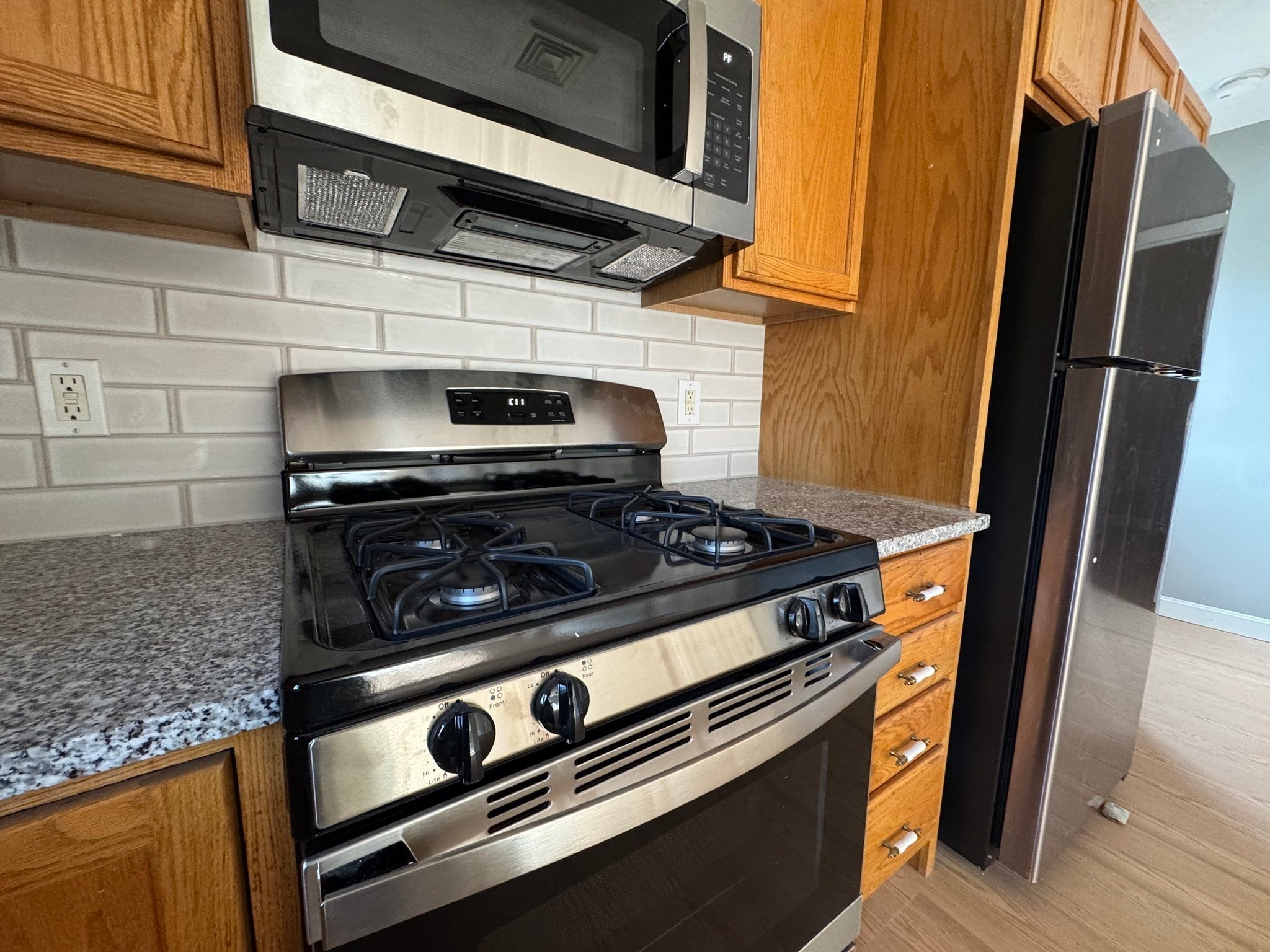 40 Wright St #2, Stoneham, MA, 40 Wright St #2, Stoneham, MA Photo #2