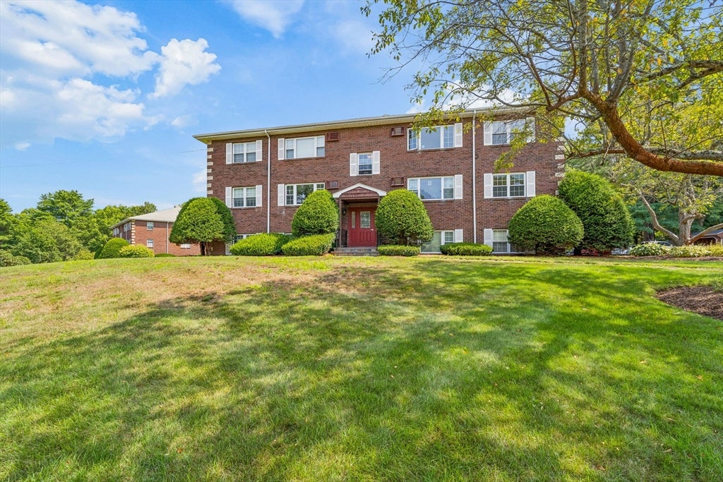120 Parker St 24