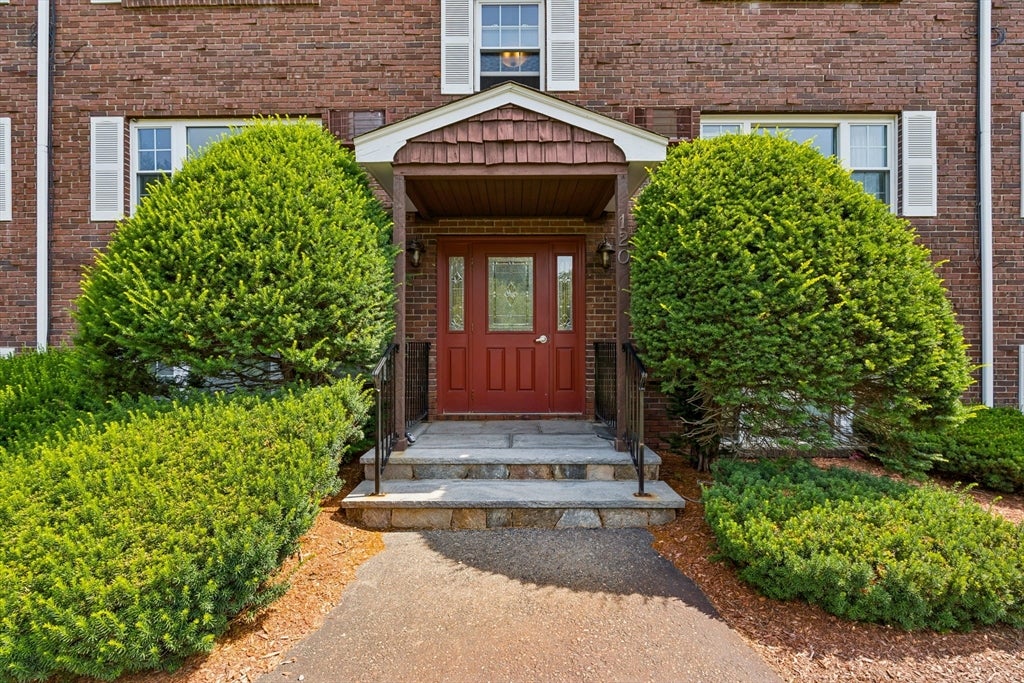 Photo of 120 Parker St, Acton, MA