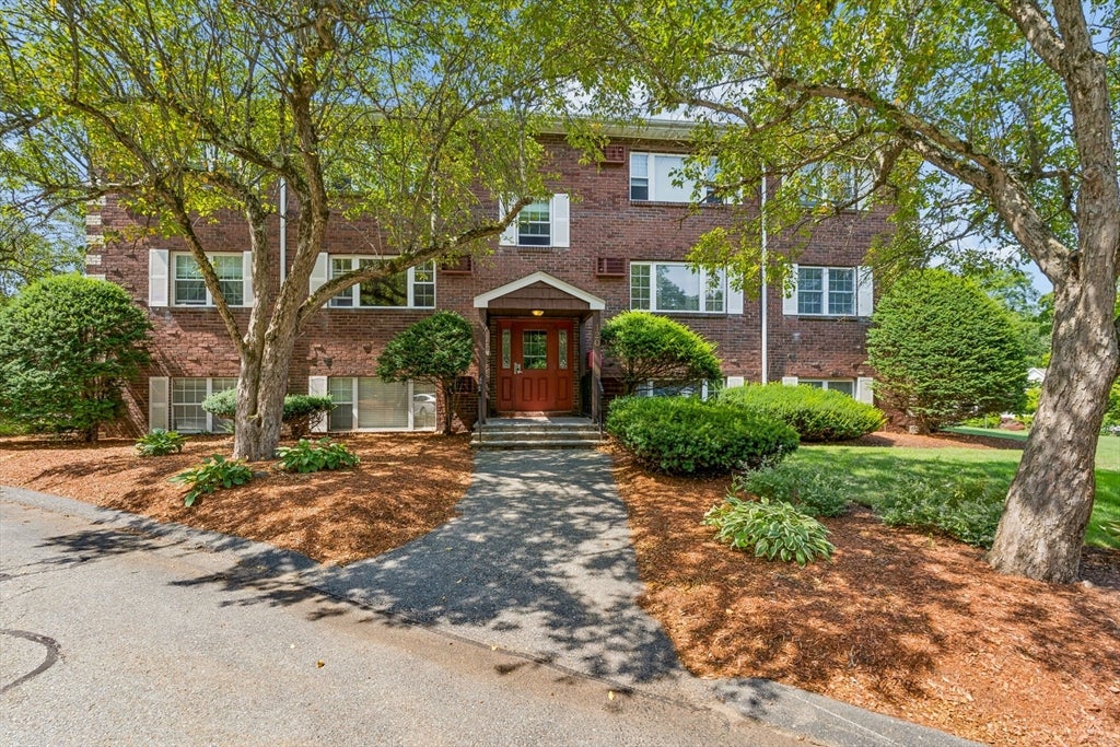 120 Parker St 24