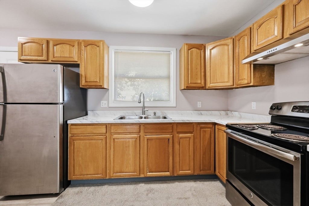 104-106 Quincy St, Springfield, MA Photo #4