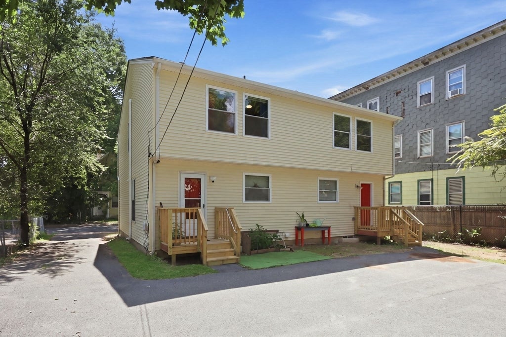 104-106 Quincy St, Springfield, MA Photo #40