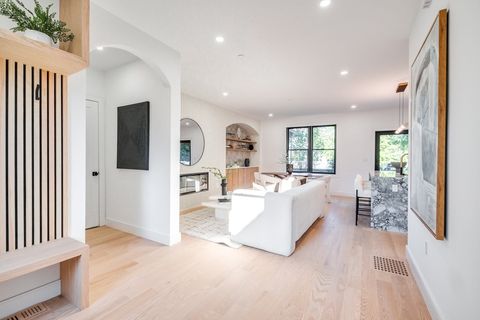 Photo of 290 Watertown St #3, Newton, MA 02458 (MLS # 73439569)