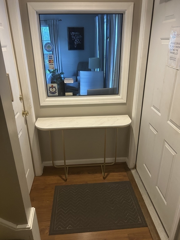 844 Franklin St 9