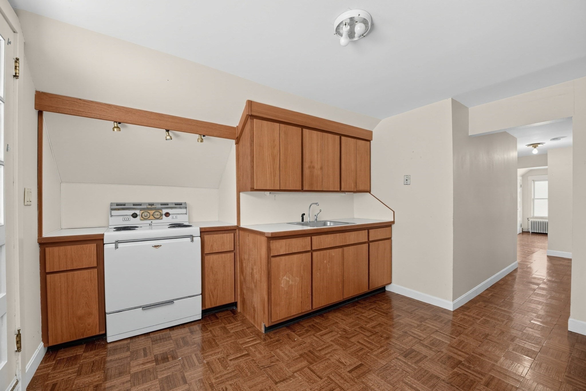139 Union St, Weymouth, MA, 139 Union St, Weymouth, MA Photo #11