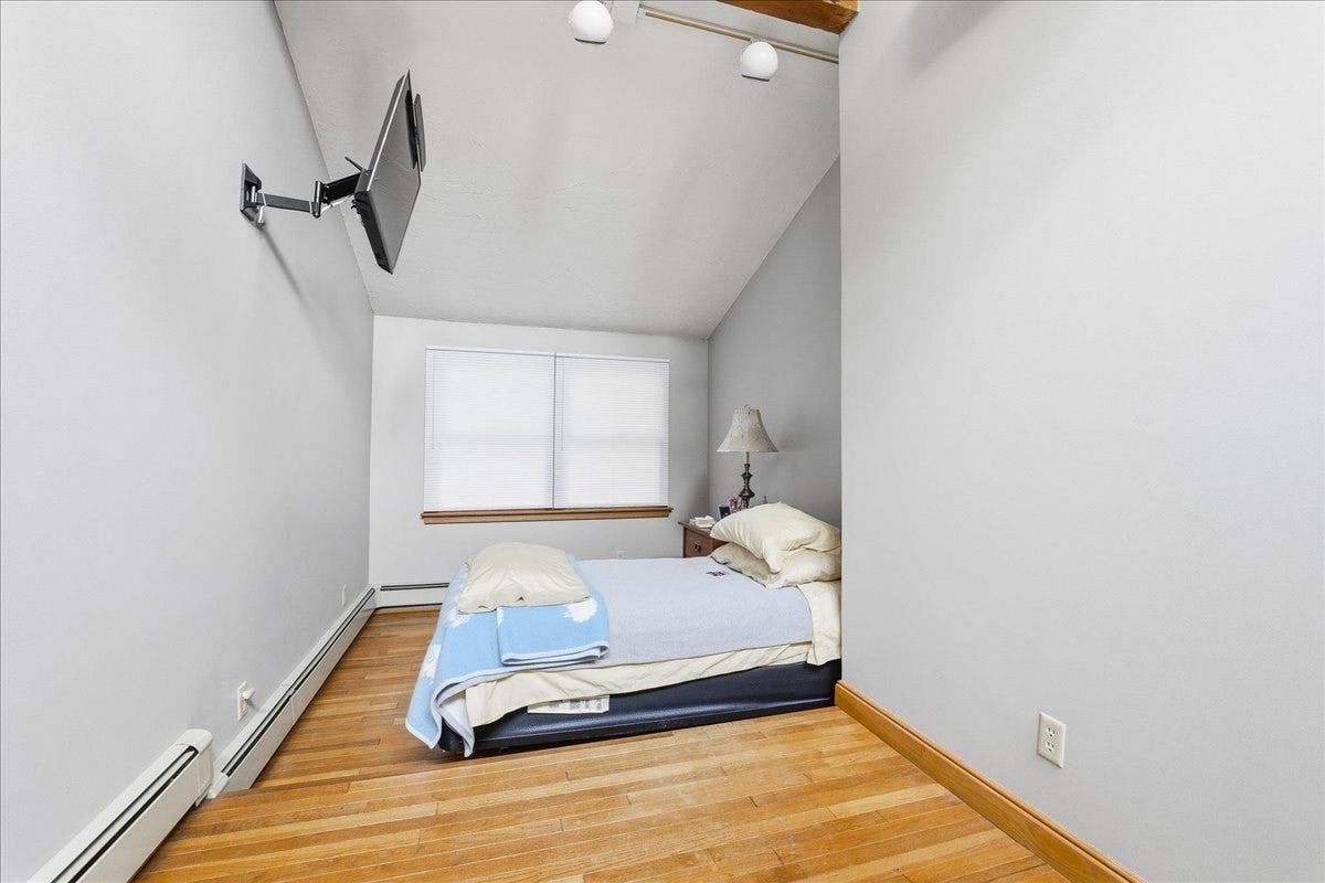 6 Ledgeville Ave, Foxboro, MA Photo #17