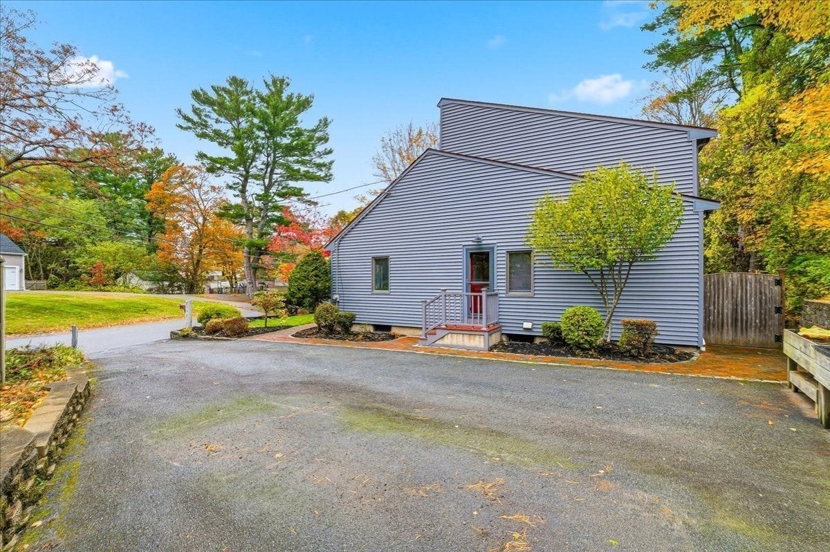 6 Ledgeville Ave, Foxboro, MA Photo #28