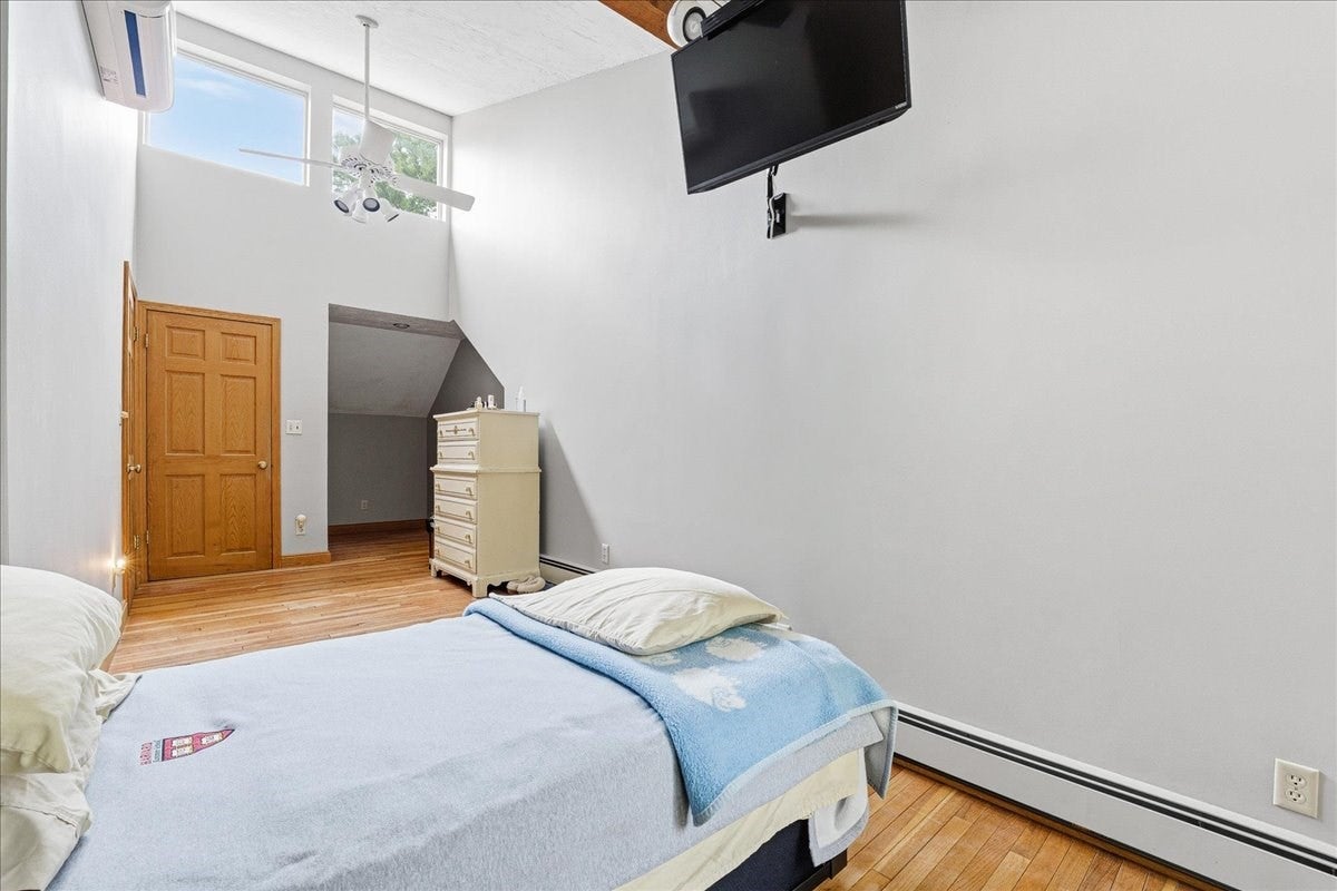 6 Ledgeville Ave, Foxboro, MA Photo #15