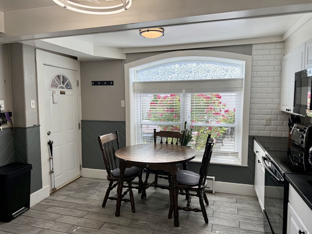11-11A Barstow St