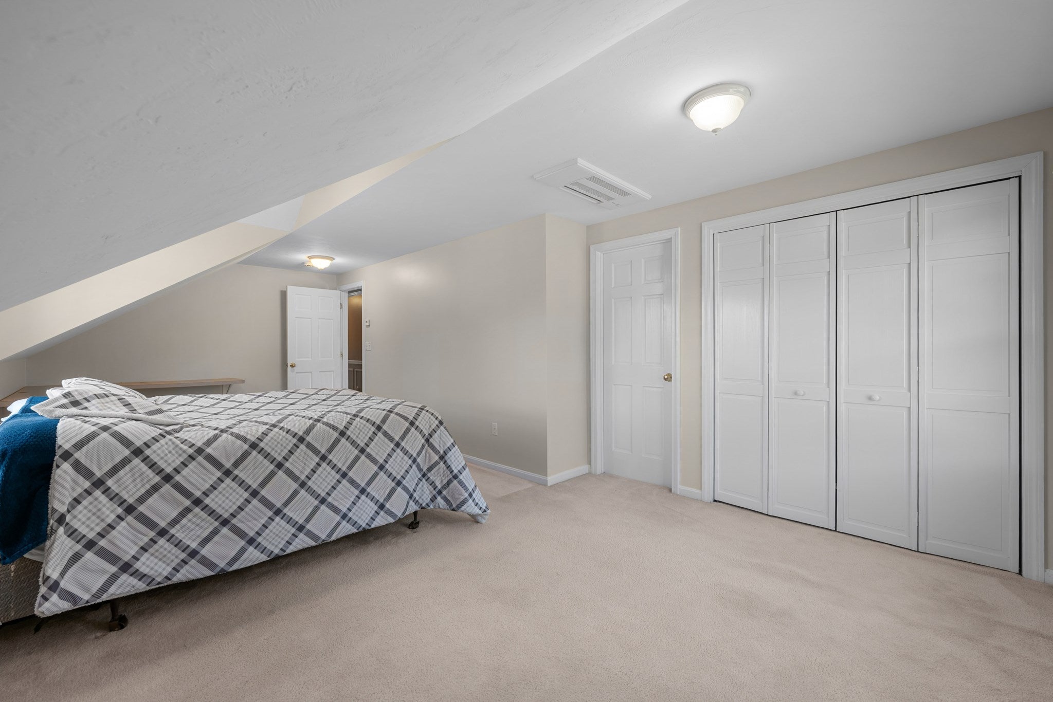 7 Old Salem Cir, Shrewsbury, MA, 7 Old Salem Cir, Shrewsbury, MA Photo #27