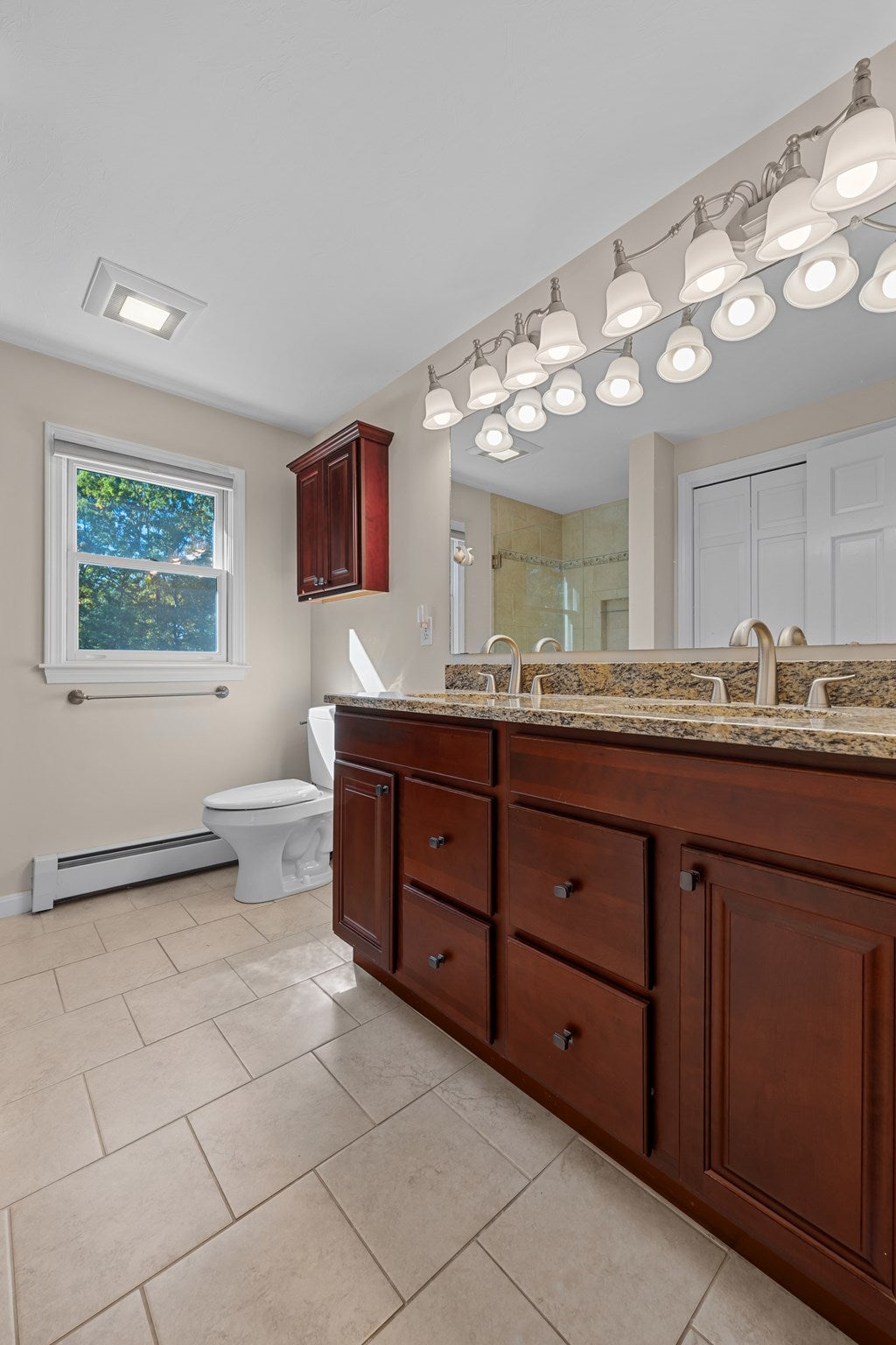 7 Old Salem Cir, Shrewsbury, MA, 7 Old Salem Cir, Shrewsbury, MA Photo #38