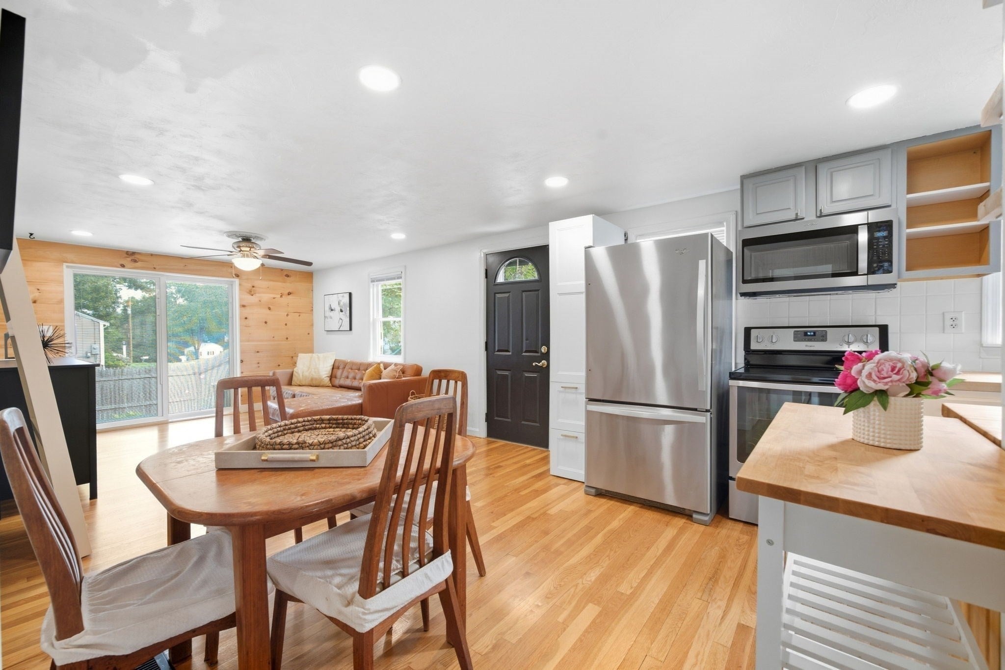 29 Dunn Ave, Wrentham, MA Photo #6