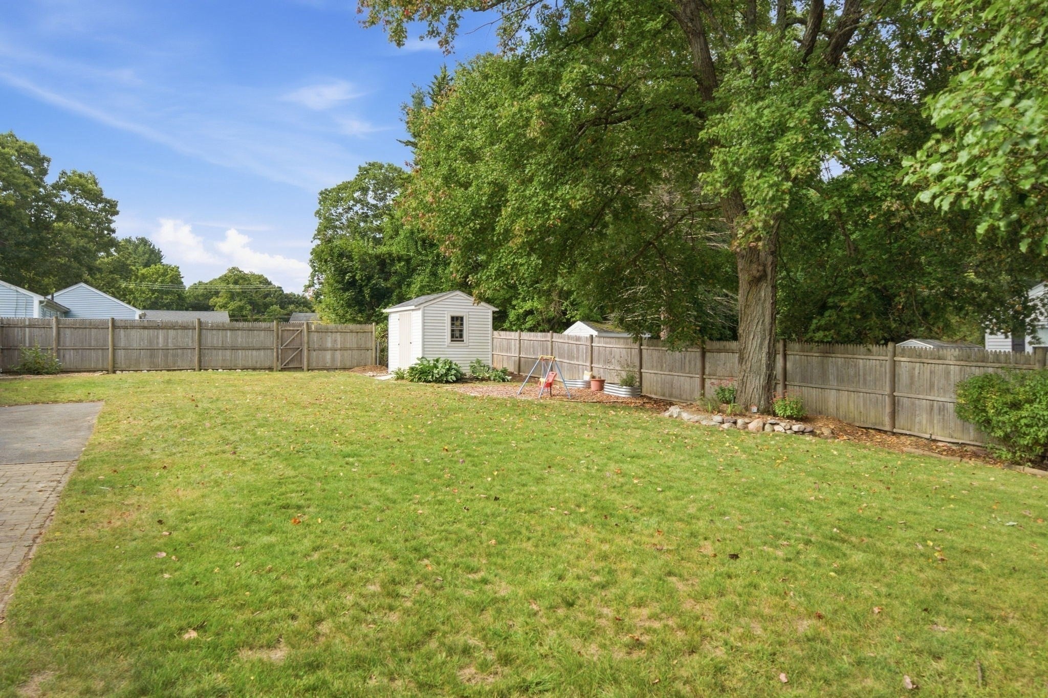 29 Dunn Ave, Wrentham, MA Photo #18