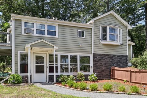 Photo of 54 Oakwood Ave, Billerica, MA 01821 (MLS # 73514121)