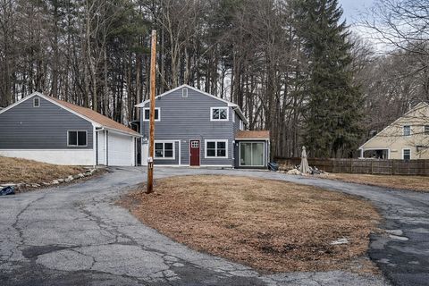 86 Crestwood Dr Northborough MA 01532