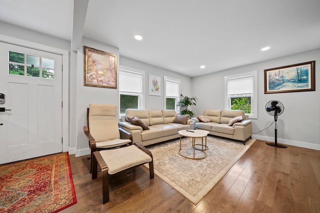 2 Stones Ct, Framingham, MA, 2 Stones Ct, Framingham, MA Photo #6