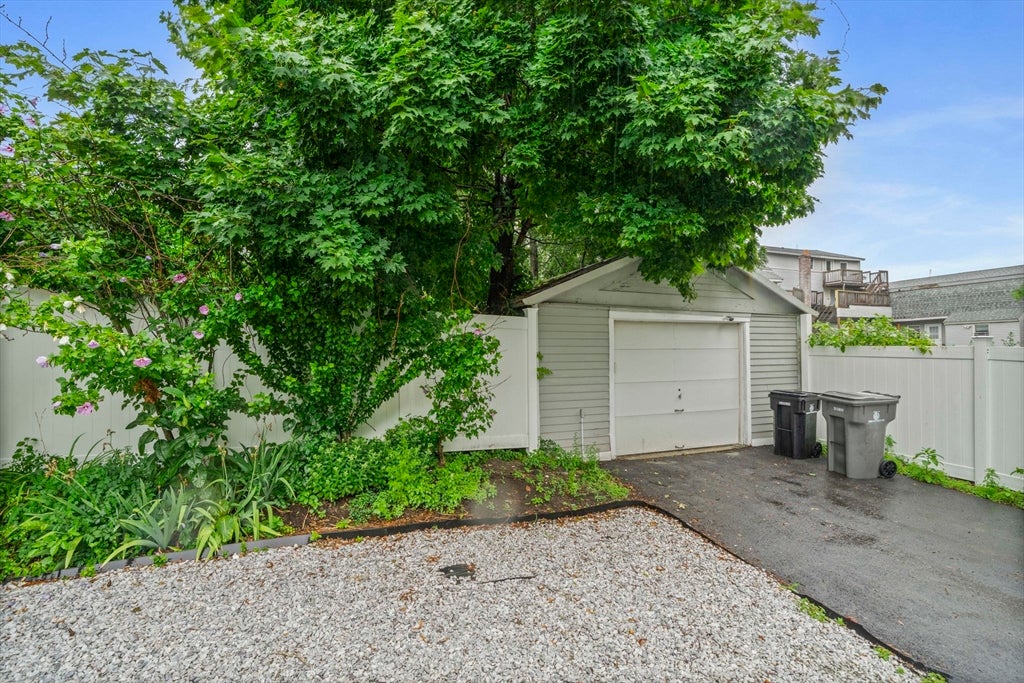 2 Stones Ct, Framingham, MA, 2 Stones Ct, Framingham, MA Photo #22