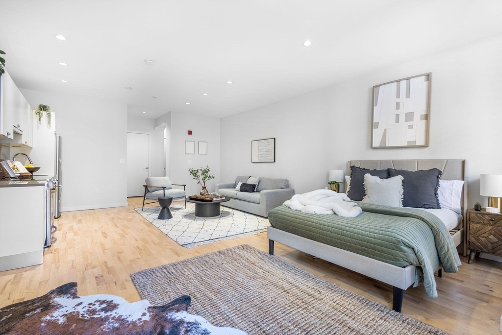 346 Congress Street 412