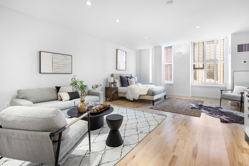 346 Congress Street 412