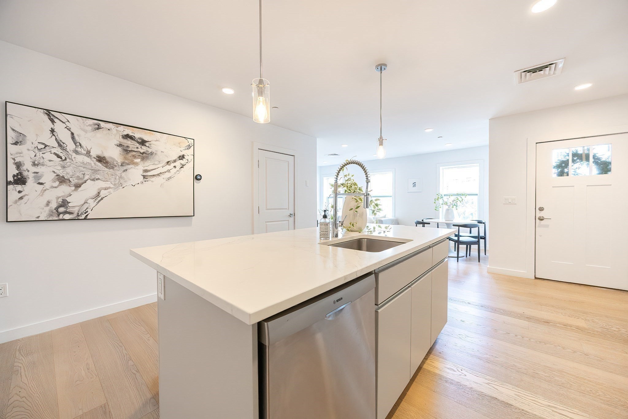 16 Boardman St 105, Boston MA 02128