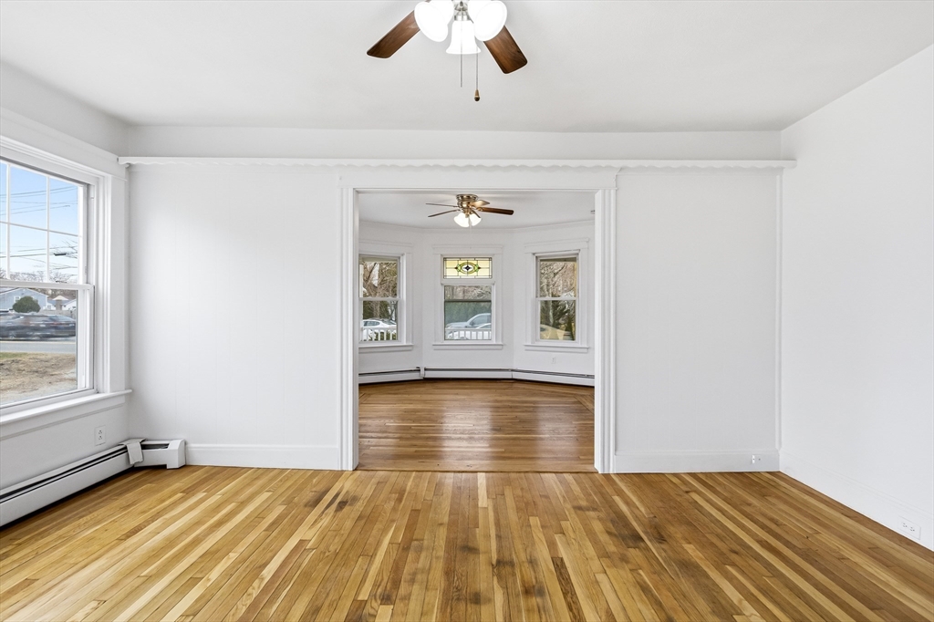 32 Fall River Ave 1