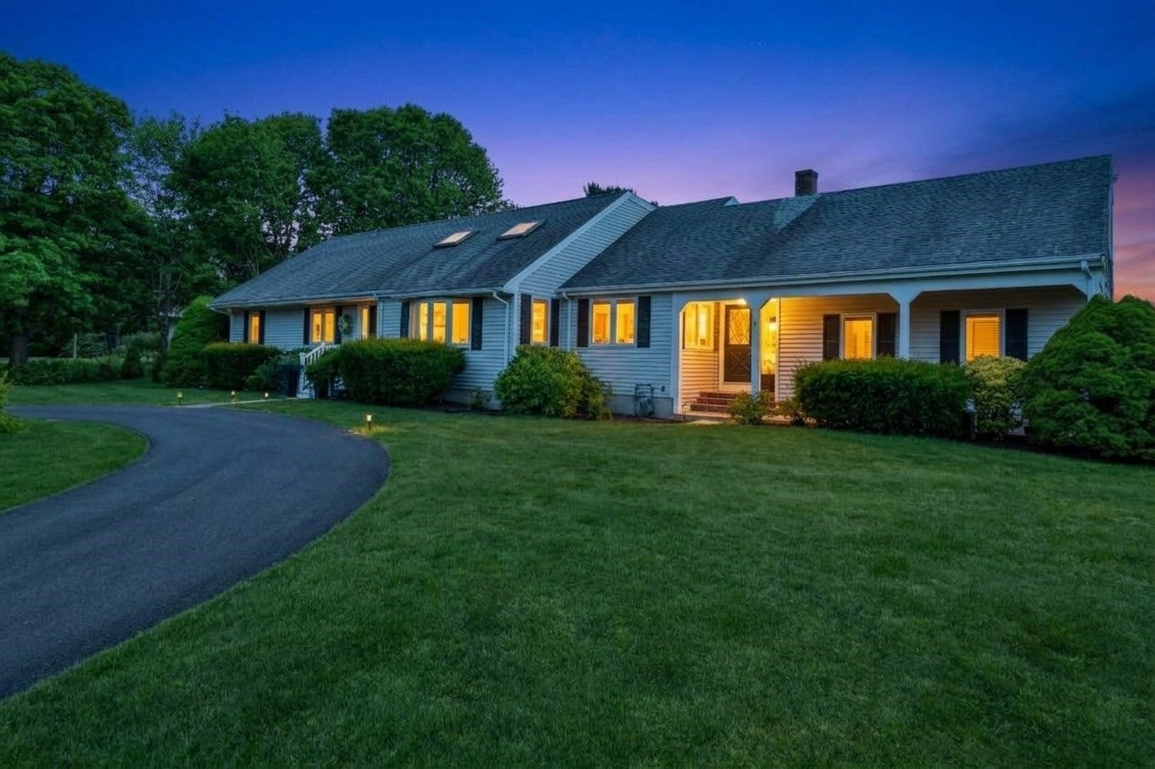7 Oxford Dr
