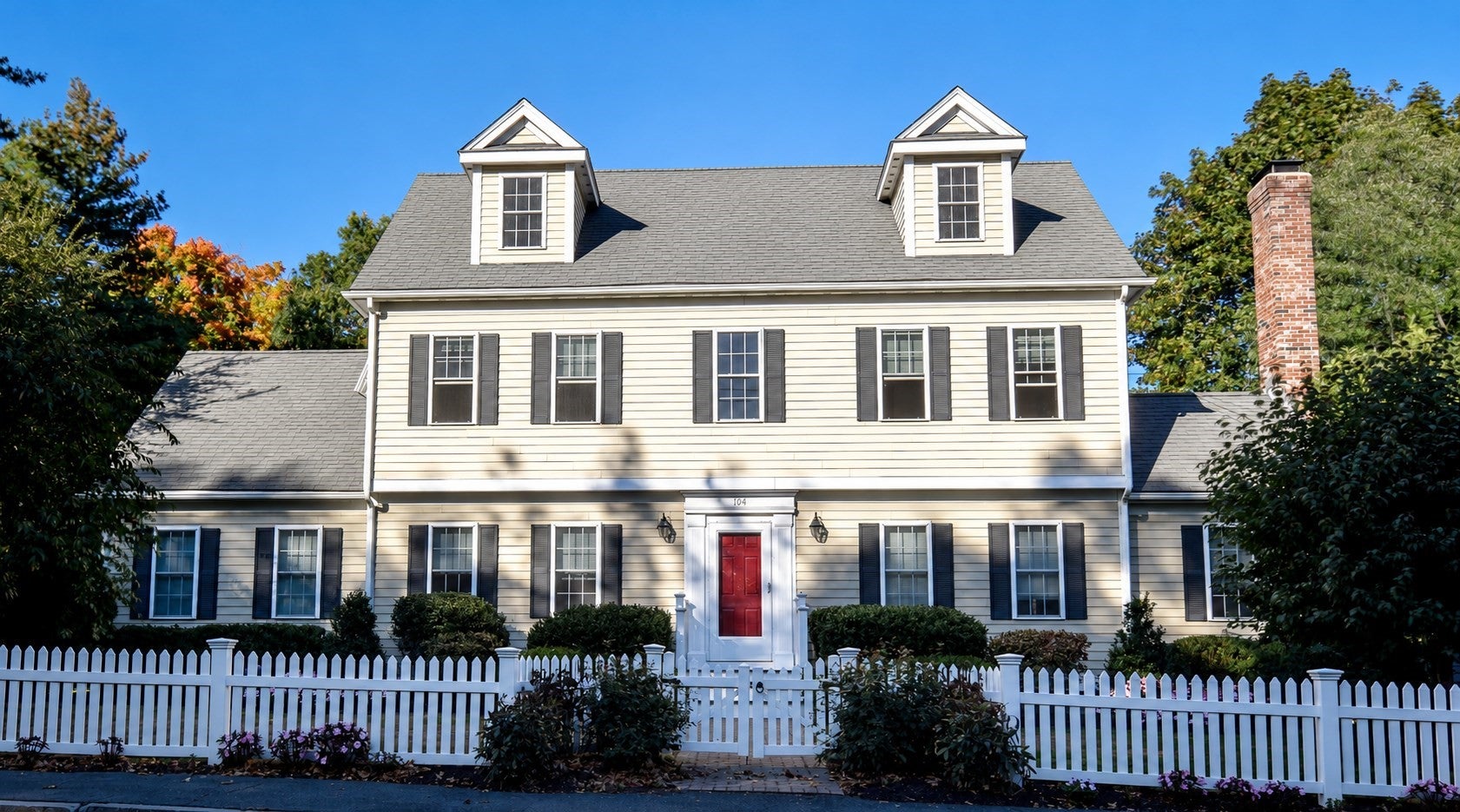 Photo of 104 Union Street, Natick, MA