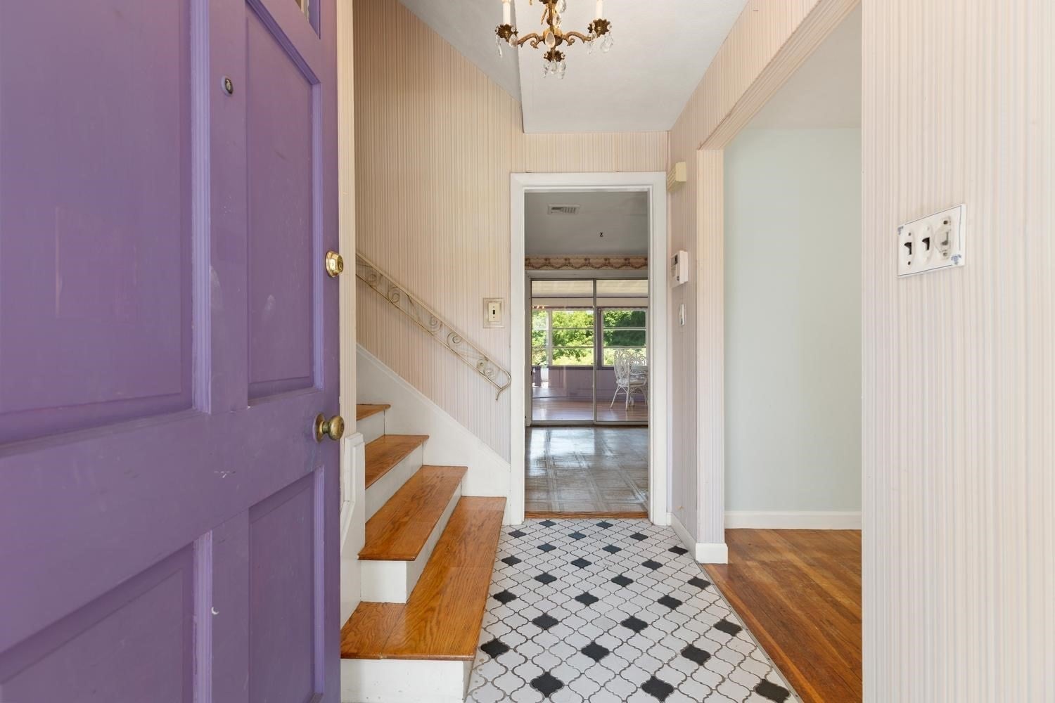 4 Mayflower DR, Stoneham, MA, 4 Mayflower DR, Stoneham, MA Photo #4