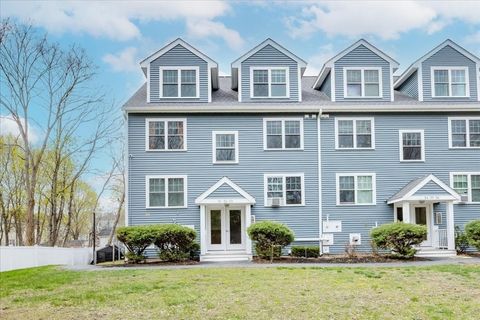 Photo of 312 Water St #33, Lawrence, MA 01841 (MLS # 73505912)