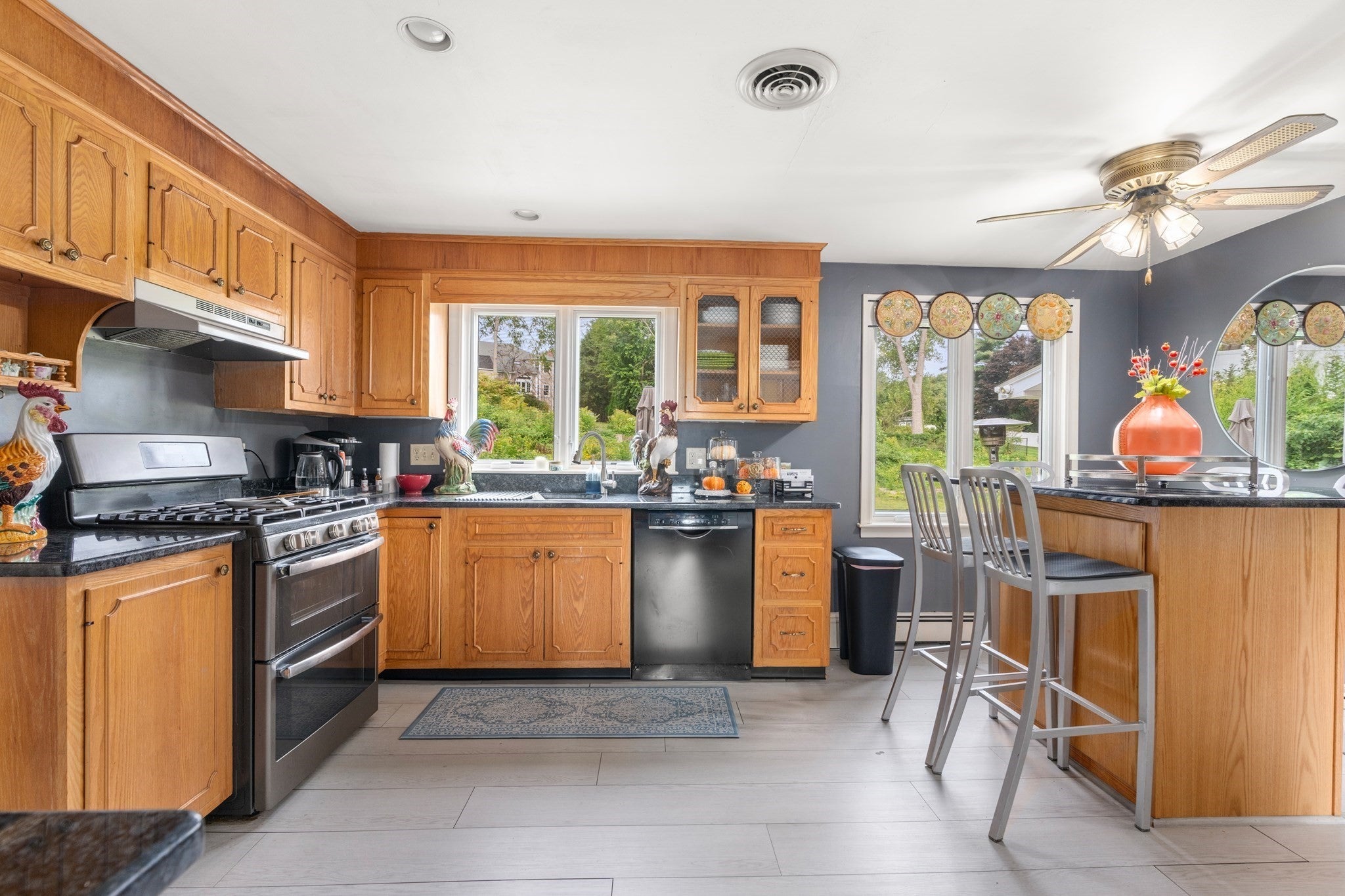 78 Rosewood Drive, Waltham, MA Photo #22