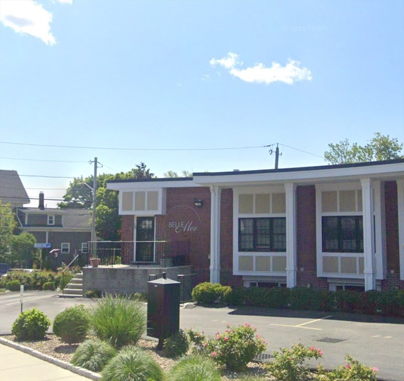 142 Pleasant Street 12