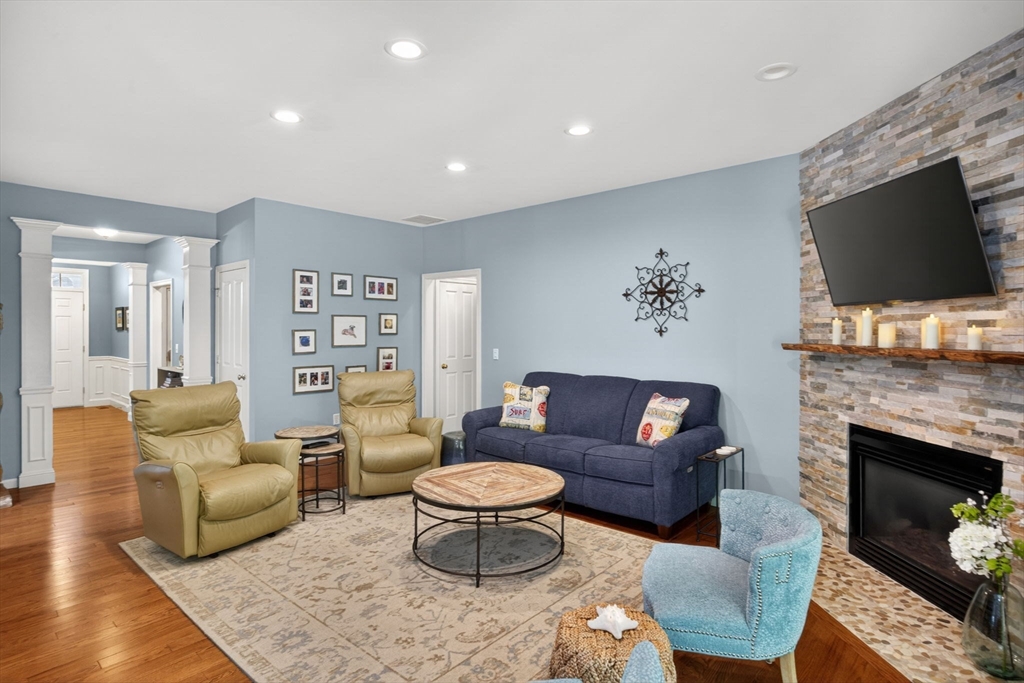 21 Fox Hollow