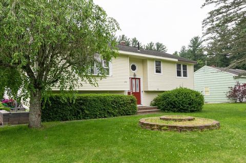 126 Forest Park Rd Dracut MA 01826