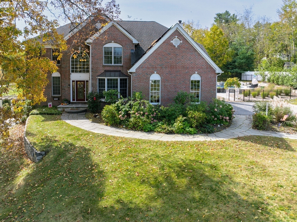 1 Valley View Dr