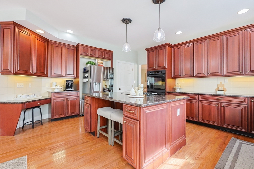1 Valley View Dr