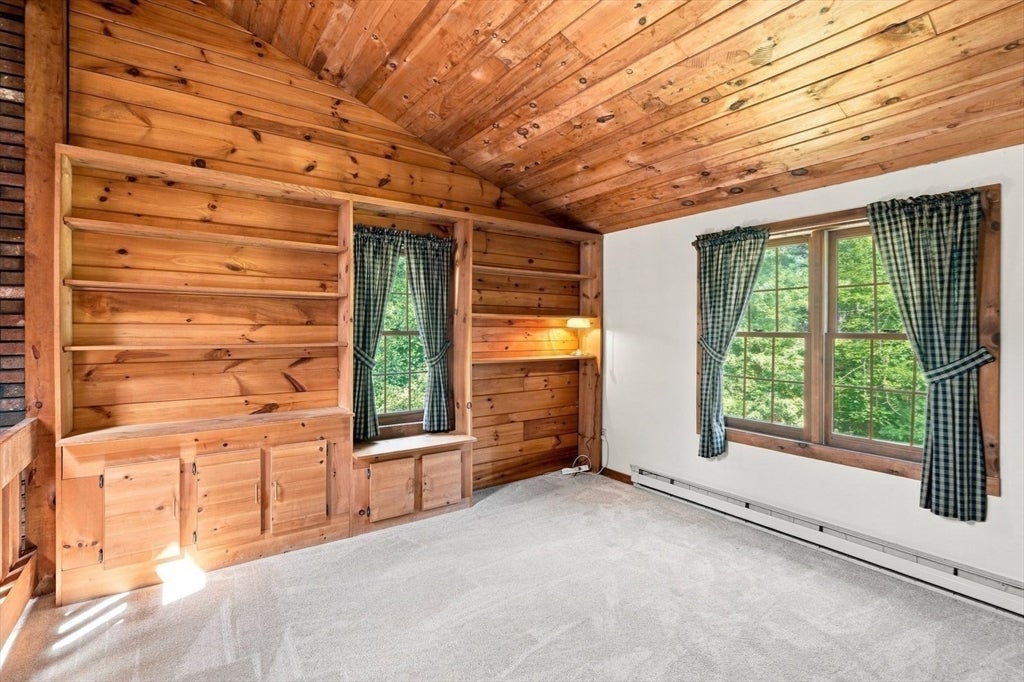 100 Pine St, Douglas, MA, 100 Pine St, Douglas, MA Photo #15