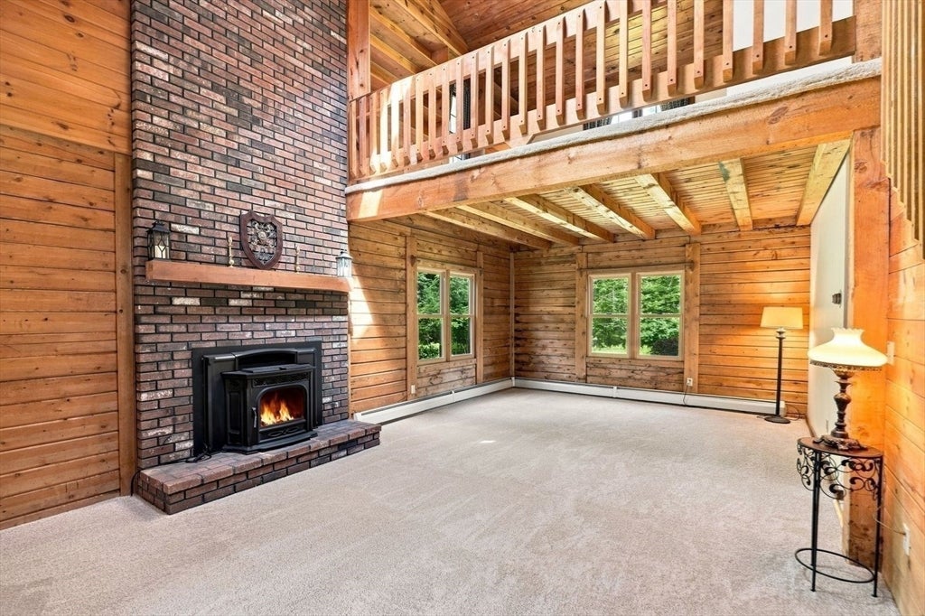 100 Pine St, Douglas, MA, 100 Pine St, Douglas, MA Photo #8
