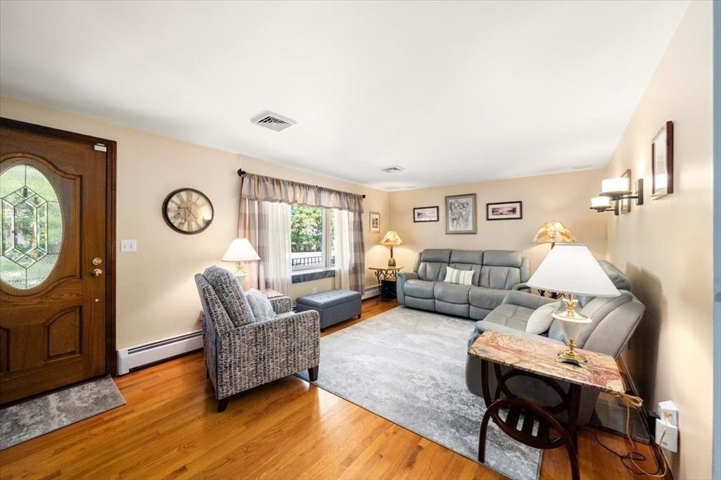 131 Pine Grove Ave, Bellingham, MA, 131 Pine Grove Ave, Bellingham, MA Photo #9
