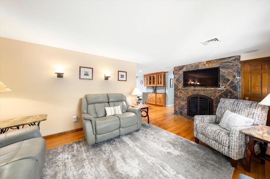 131 Pine Grove Ave, Bellingham, MA, 131 Pine Grove Ave, Bellingham, MA Photo #10