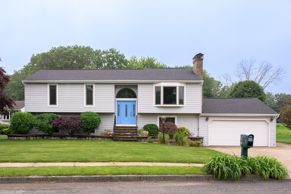 42 Janelle Dr