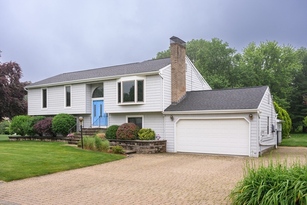 42 Janelle Dr
