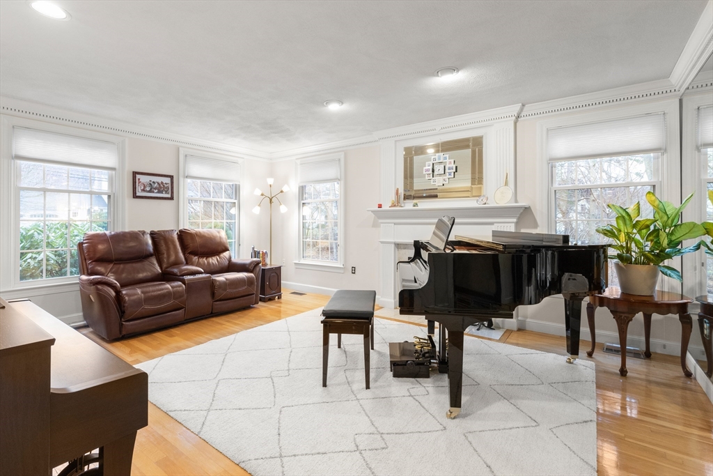 76 Dascomb Rd