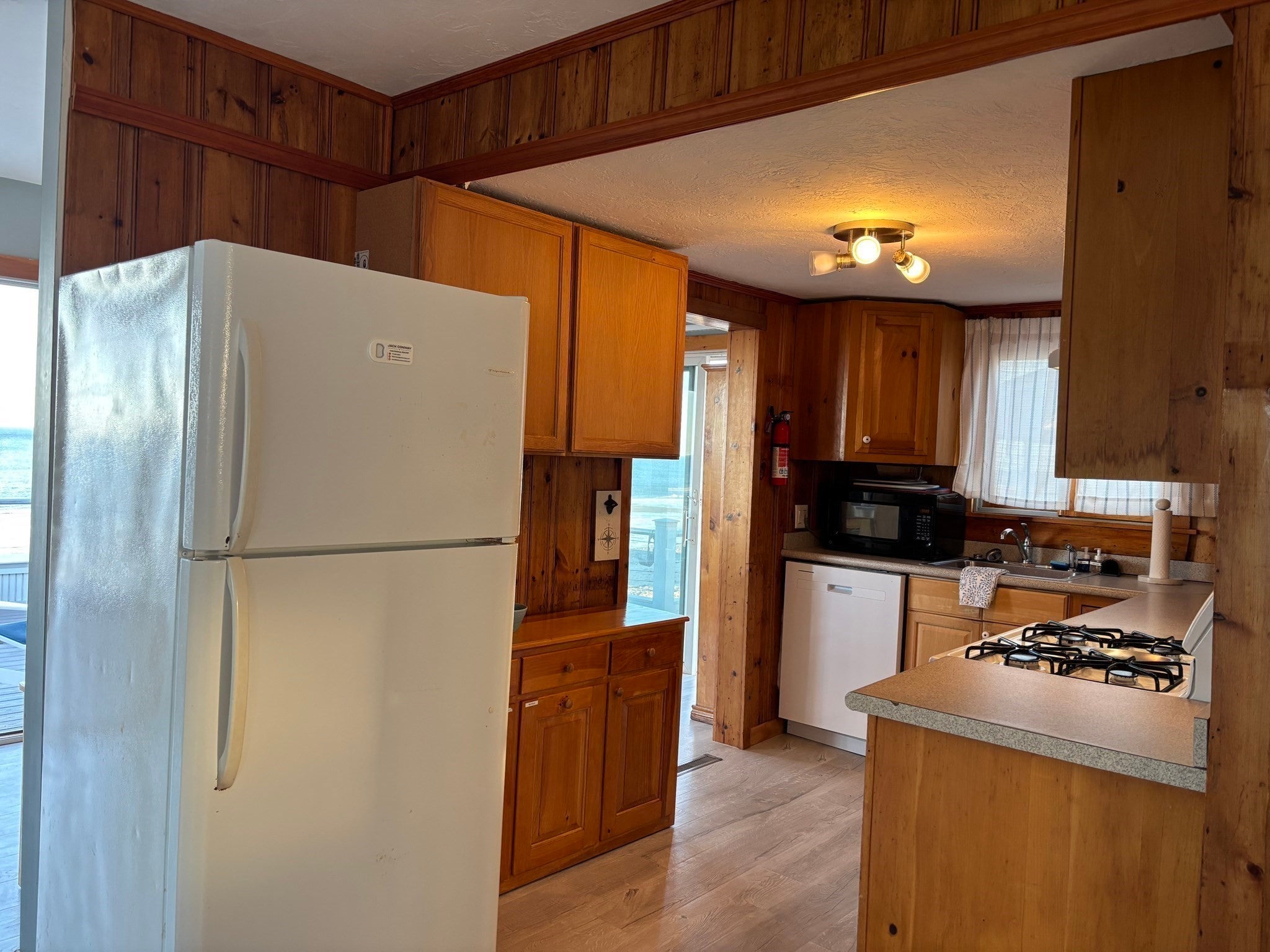 1 East St, Marshfield, MA, 1 East St, Marshfield, MA Photo #10