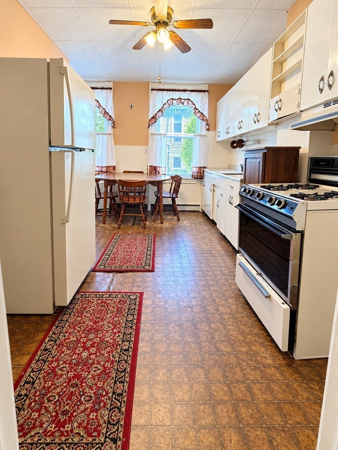 225 Suffolk St, Holyoke, MA Photo #6