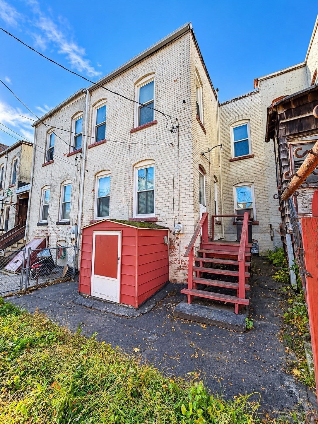 225 Suffolk St, Holyoke, MA Photo #34